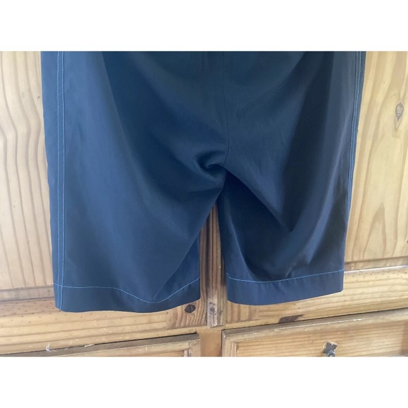 Women’s Annika Cutter & Buck black blue stitching chino Bermuda shorts size 10 - Picture 6 of 8